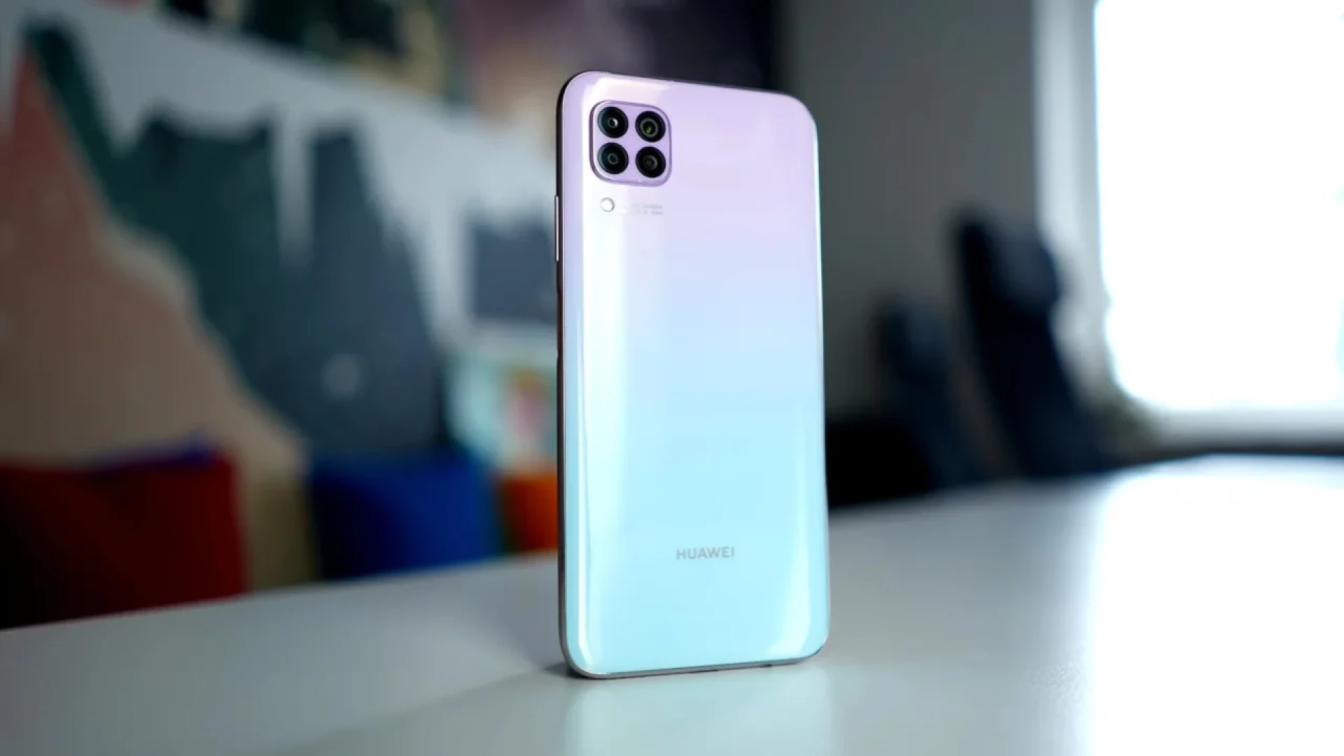 Huawei vs Oppo: Jaký telefon vybrat? Velké srovnání výkonu, fotoaparátu a systému