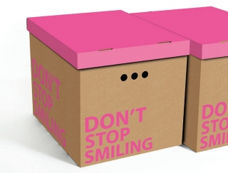 Dekorativní krabice Nepřestávej se usmívat XL úložný box, velikost 42x32x32cm